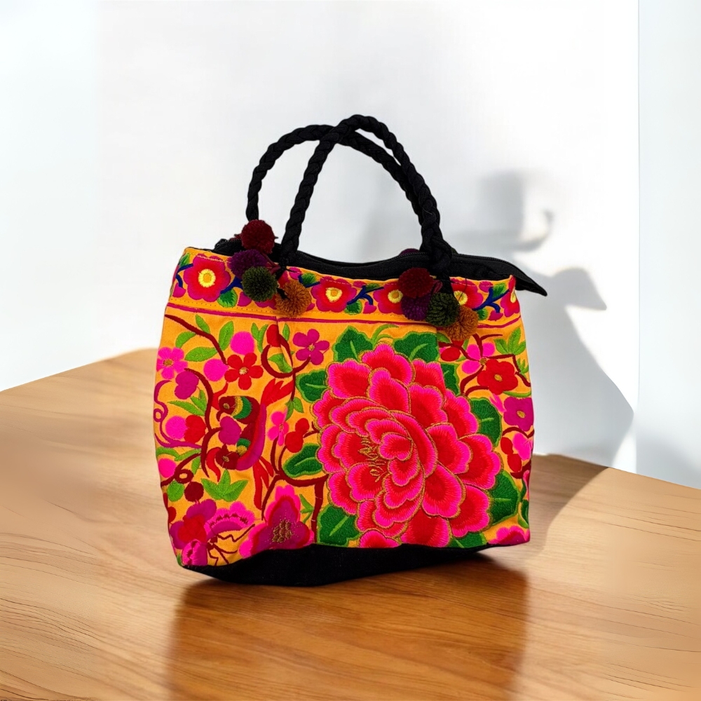 【タイ直輸入】ハンドメイドバッグ　ハンドバッグ　エスニック刺繍バッグ