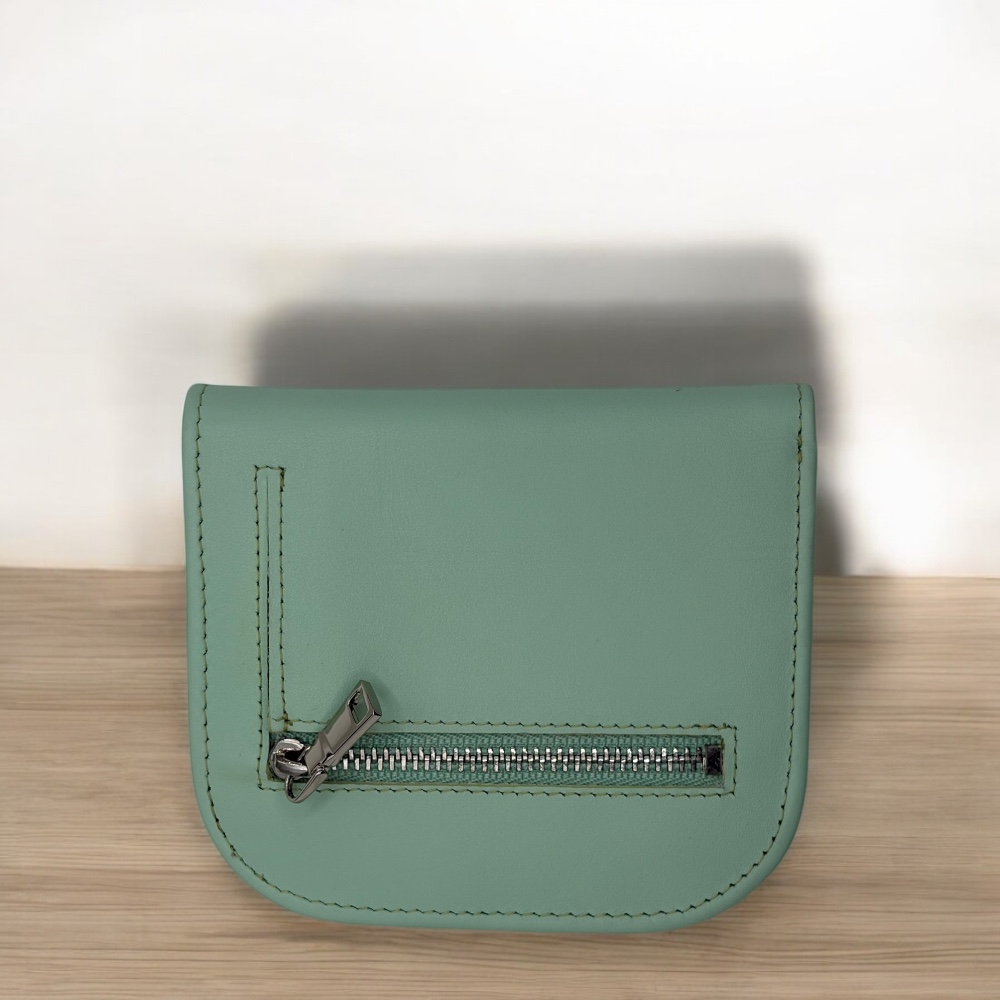 【タイ直輸入】本牛革財布　二つ折りシンプル財布　パステルカラーGreen