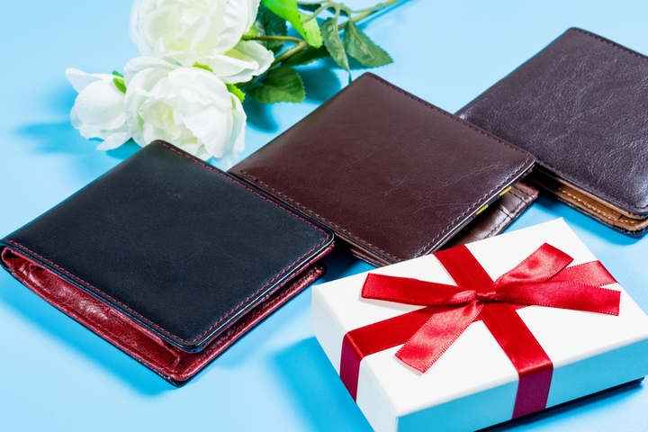 コバルトクラフト：本革財布のプレゼント